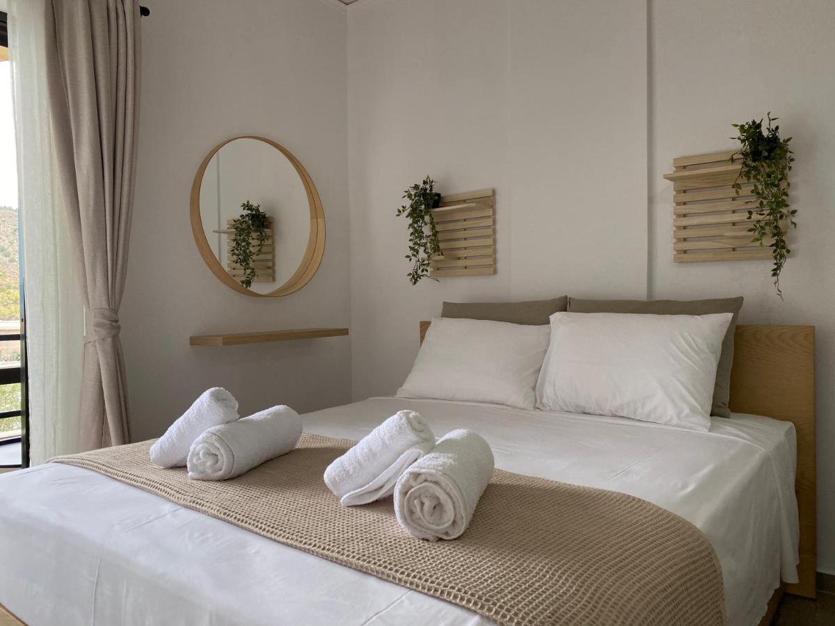The Lemon Breeze Studio Толон Екстериор снимка